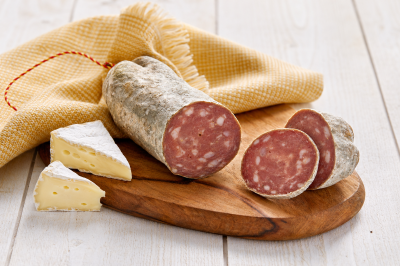Saucisson sec au Camembert
